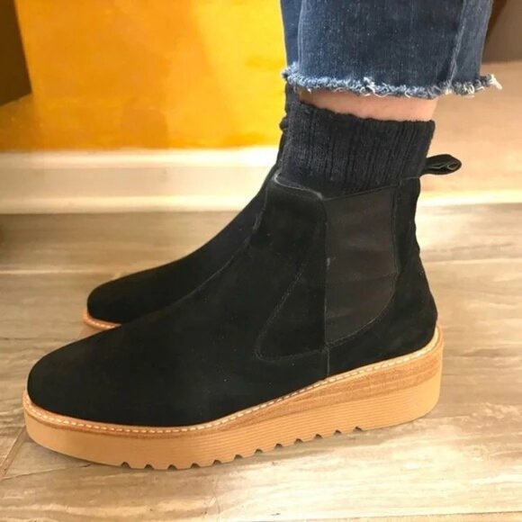 Silent D Uvika Suede Chelsea Boots - Picture 2 of 10